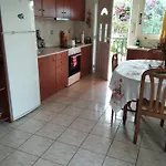 شقة Elenh House