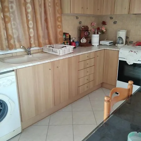 Elenh House Apartment