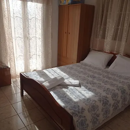 Apartment Elenh House