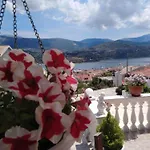Elenh House Апартаменты